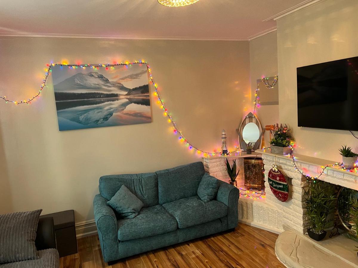 Fantastic Villa Bournemouth - Spa, Parking, Garden Kültér fotó