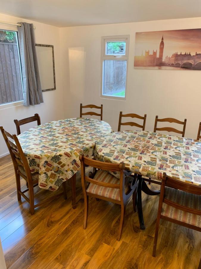 Fantastic Villa Bournemouth - Spa, Parking, Garden Kültér fotó